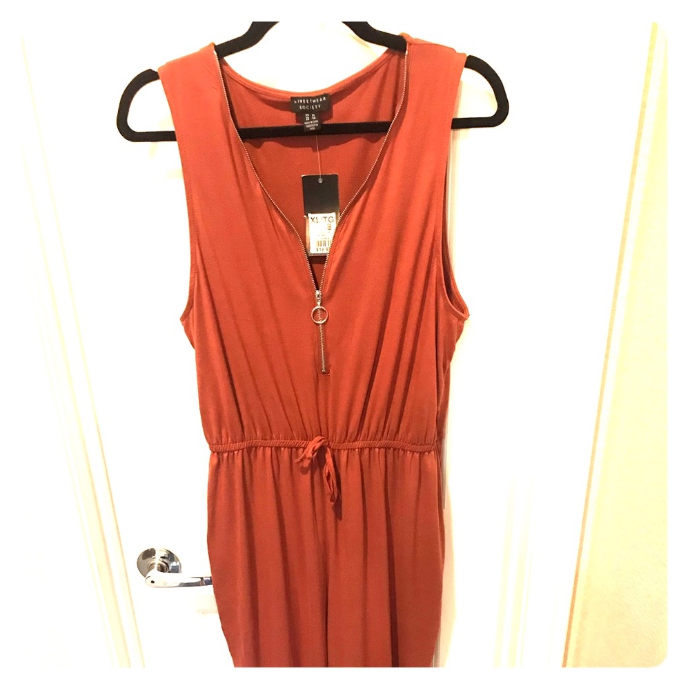 Amber jumpsuit with pockets!